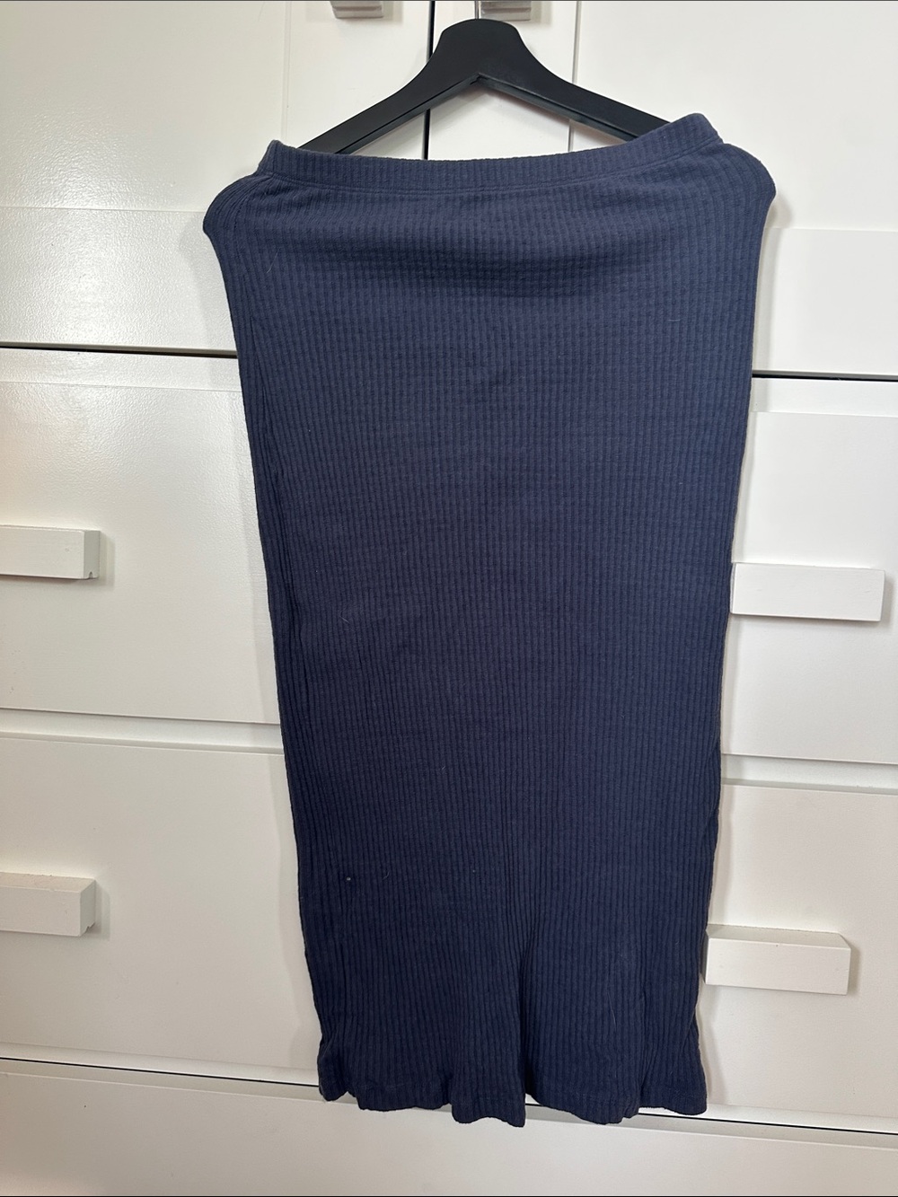 Amour Vert Ribbed Soft-Navy Midi Skirt